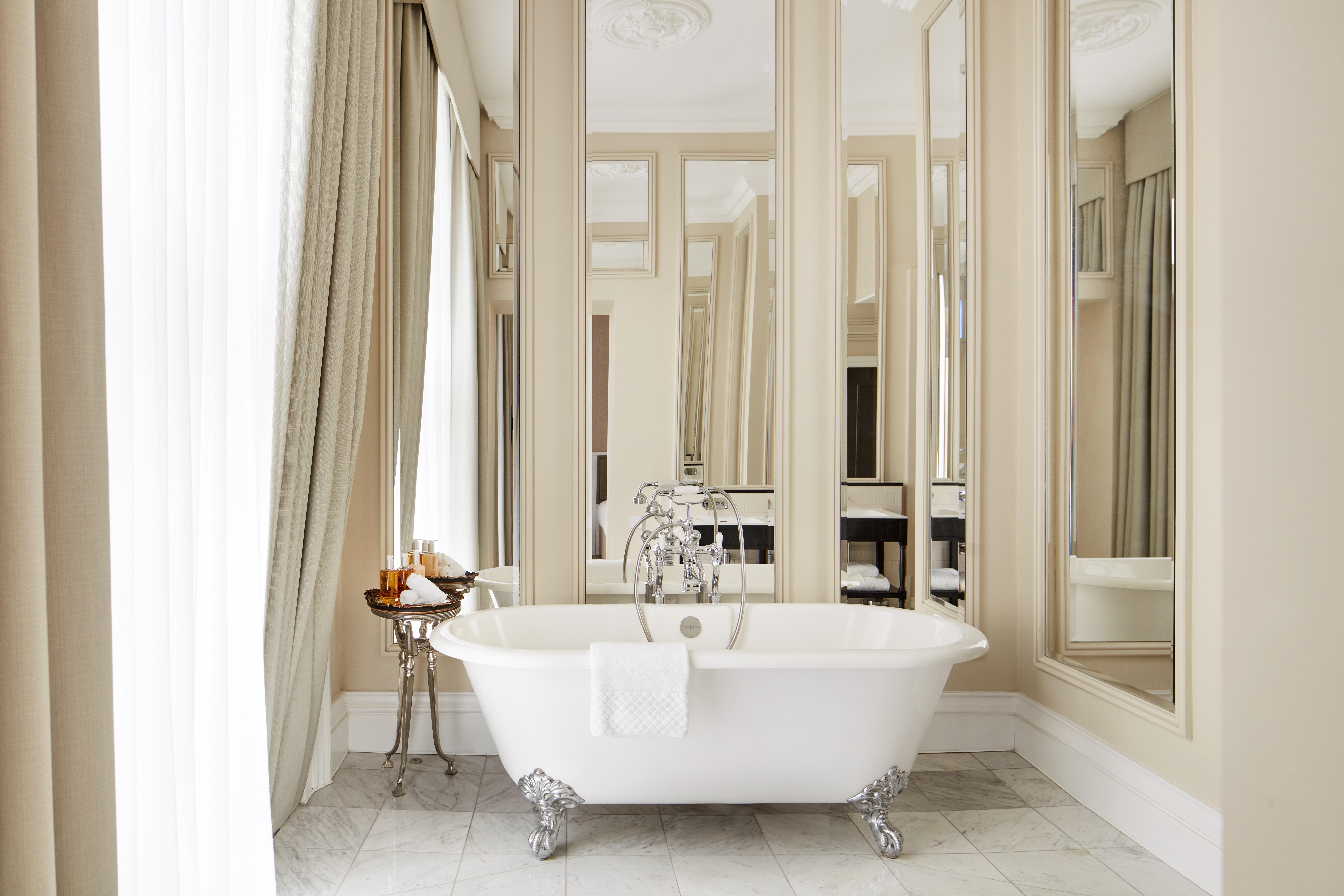 Suite Signature